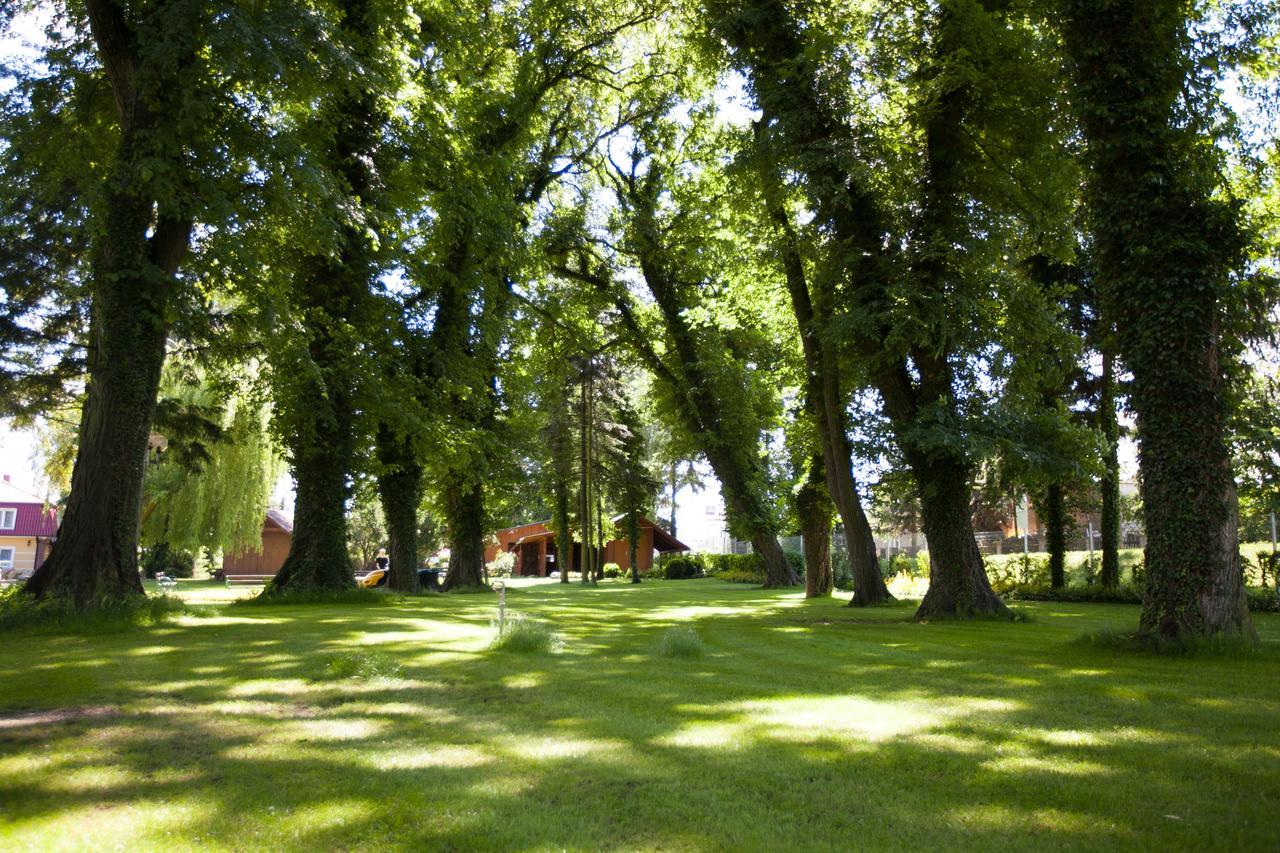 Dom Nad Rzeka Hotel Skwierzyna Bagian luar foto